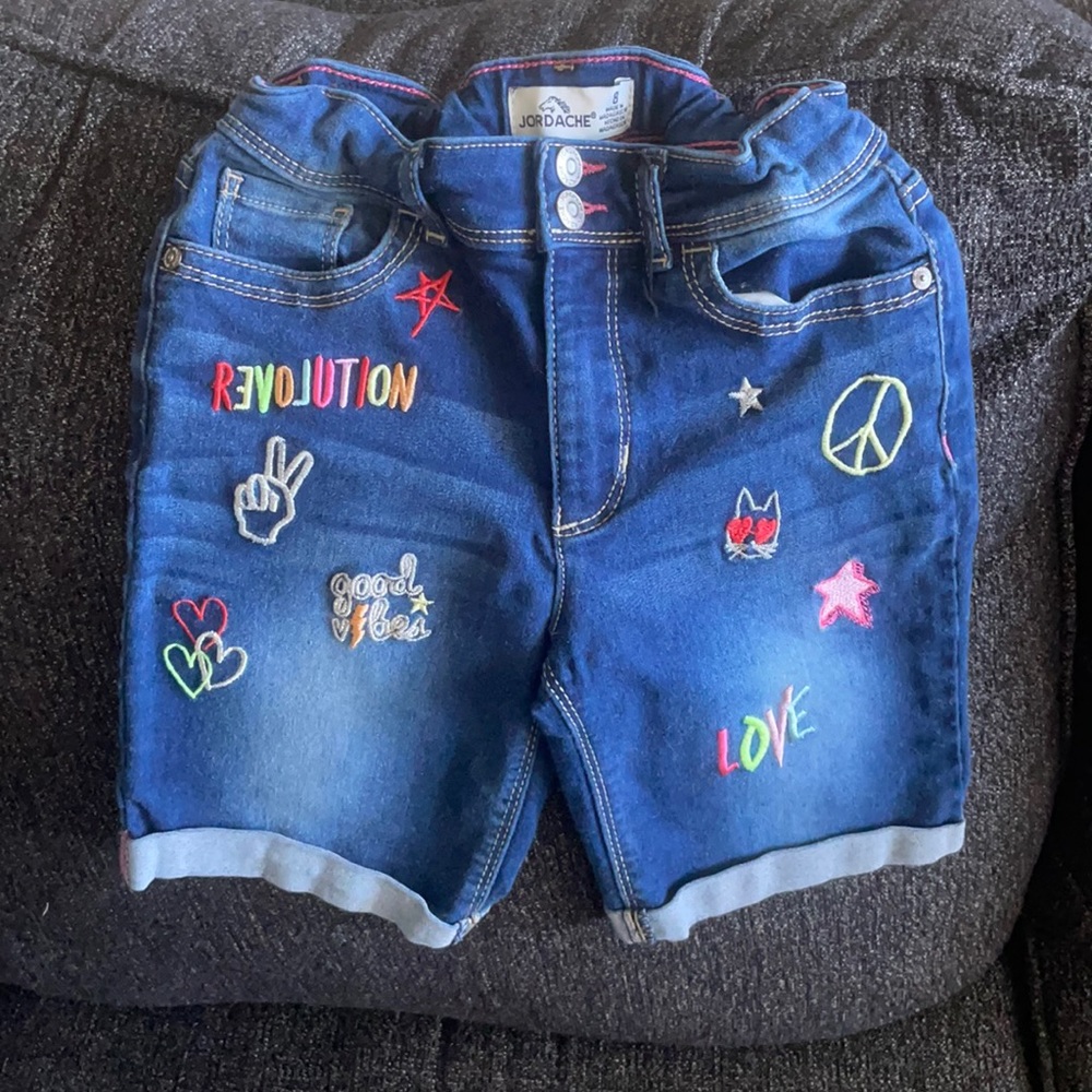 Adjustable waist band Jean shorts